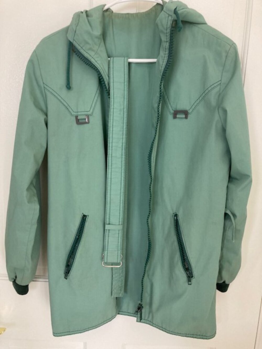 Turquoise Jacket - Picture 2 of 3